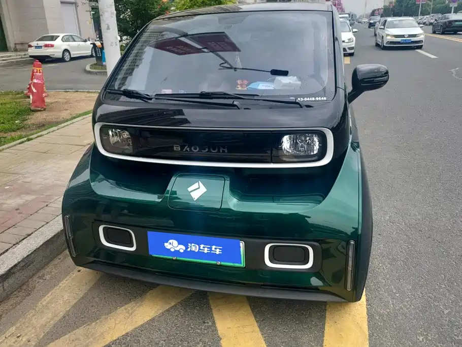 Baojun KiWi EV 2023 2022 Designer Lite Edition LFP