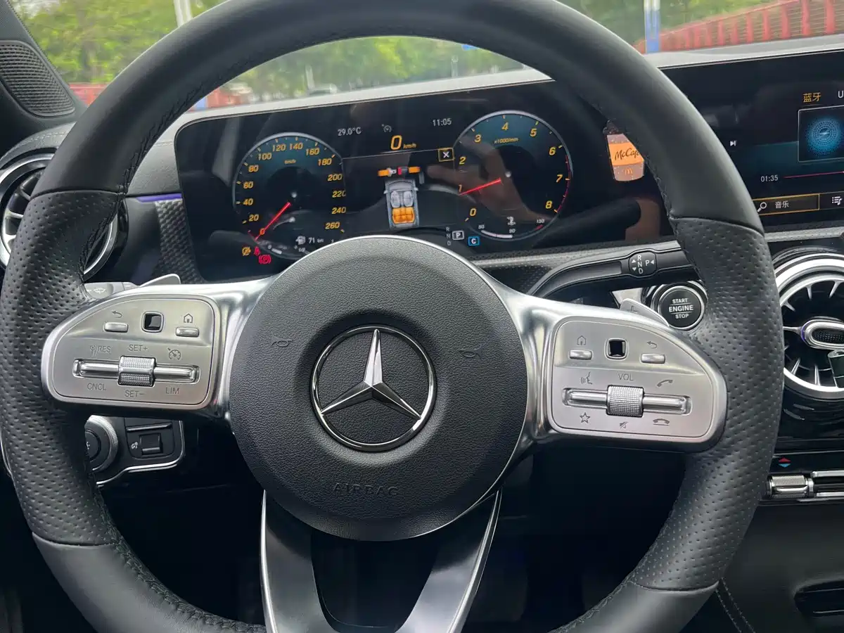 Mercedes-Benz A-Class 2020 Facelift A 200 L Sport Sedan Fashion фото 12