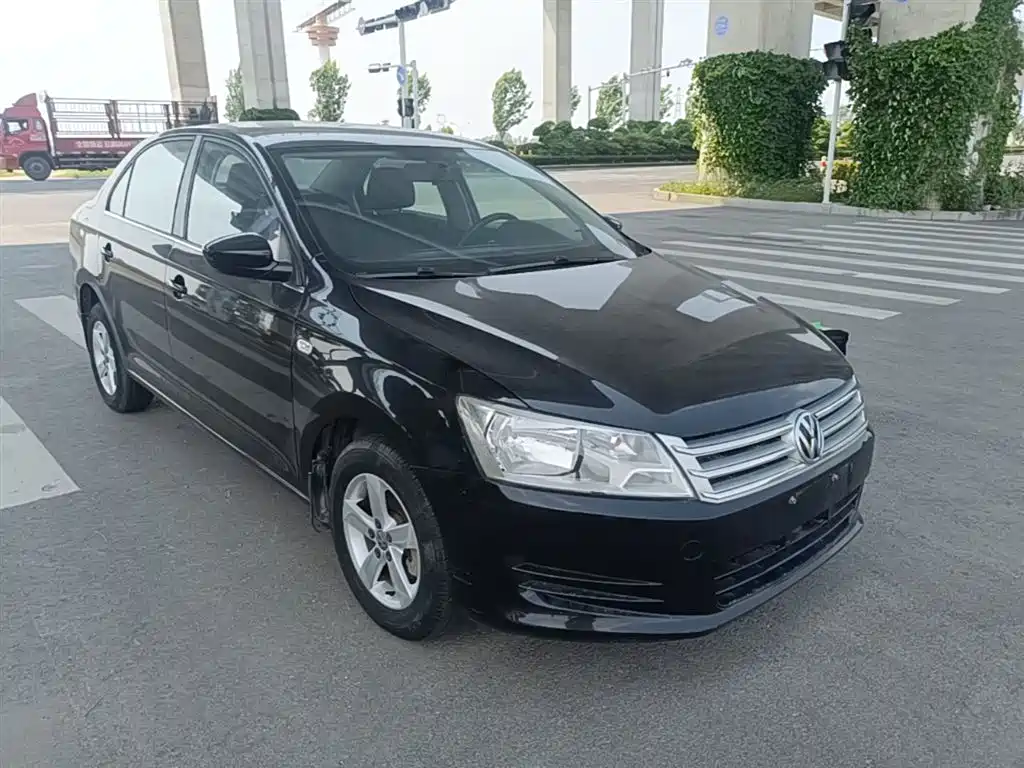 Volkswagen Santana 2015 1.4L Manual Trend Edition фото 4