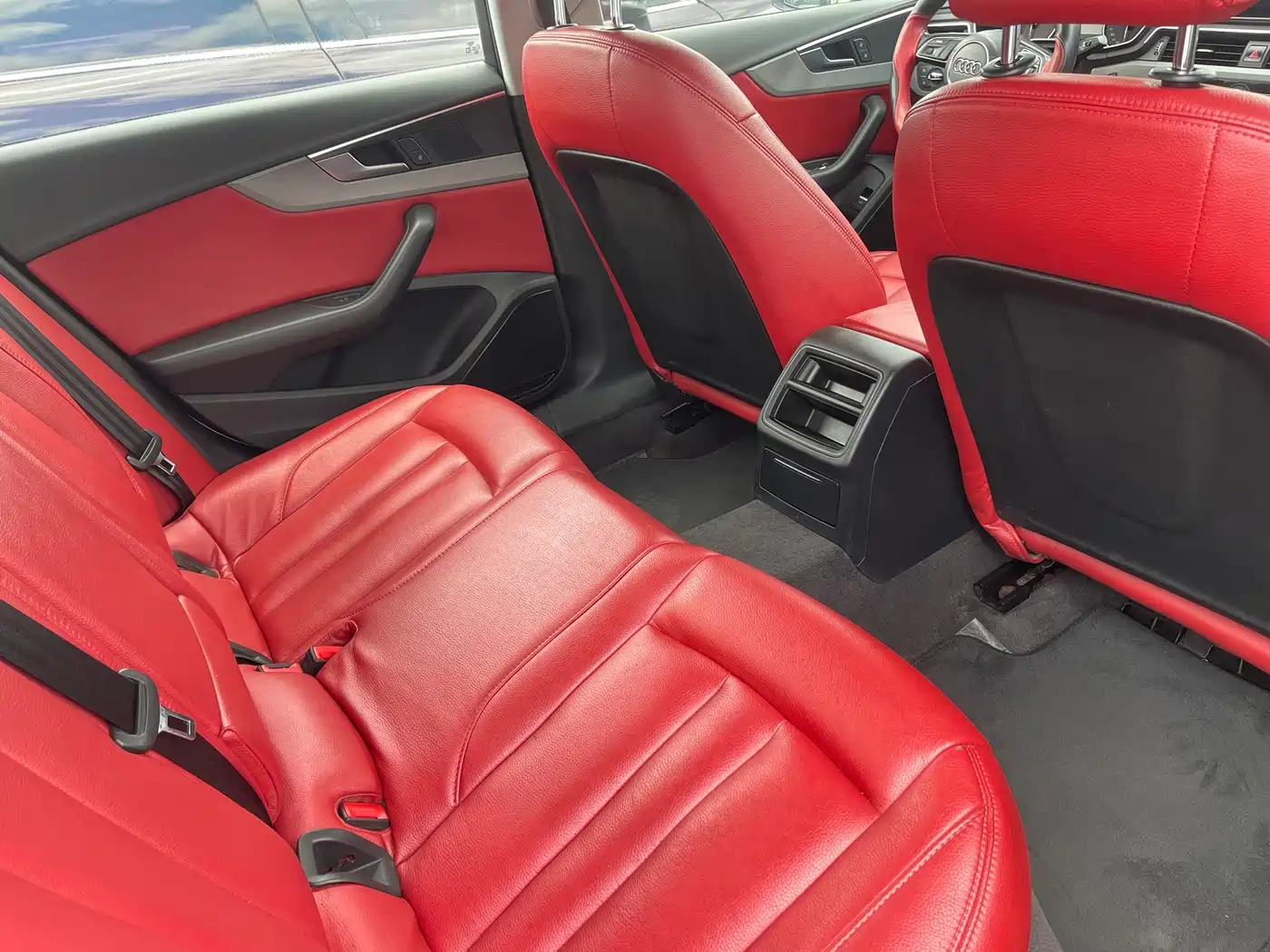 Audi A4L 2017 40 TFSI Progressive фото 10