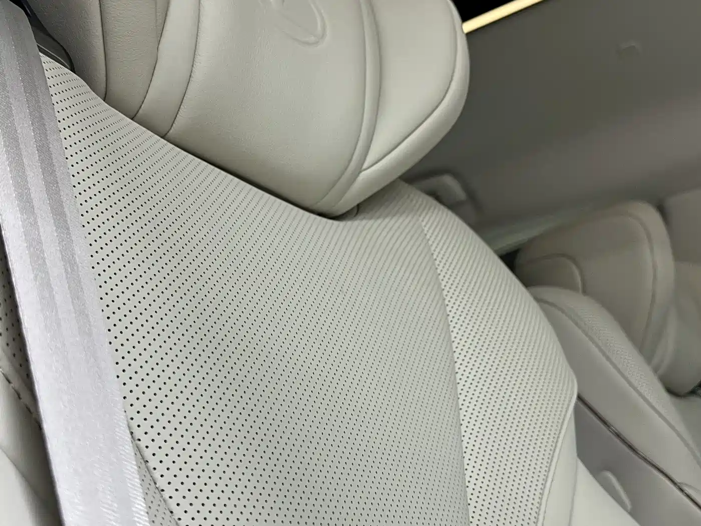 Lexus LM 2025 Model 500h Six-Seater Prestige Edition фото 20