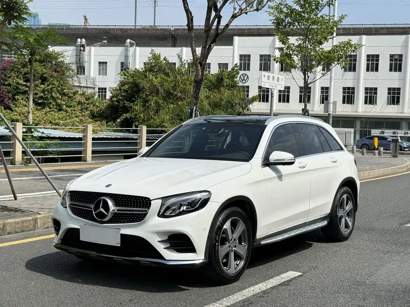 Mercedes-Benz GLC 2017 GLC 260 4MATIC Luxury