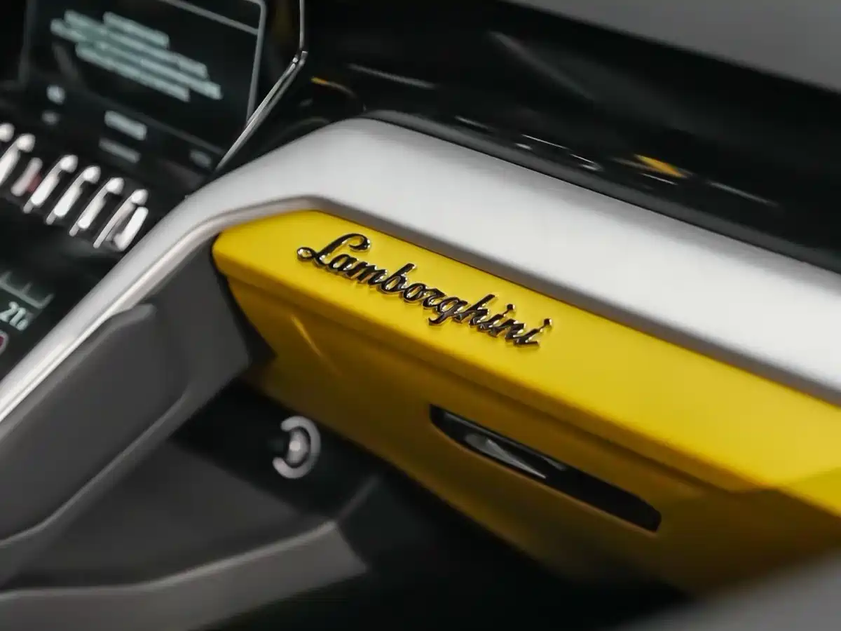 Lamborghini Urus 2023 4.0T V8 S фото 13