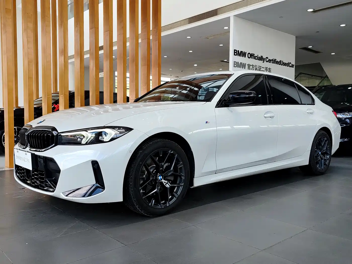 BMW 3-SERIES