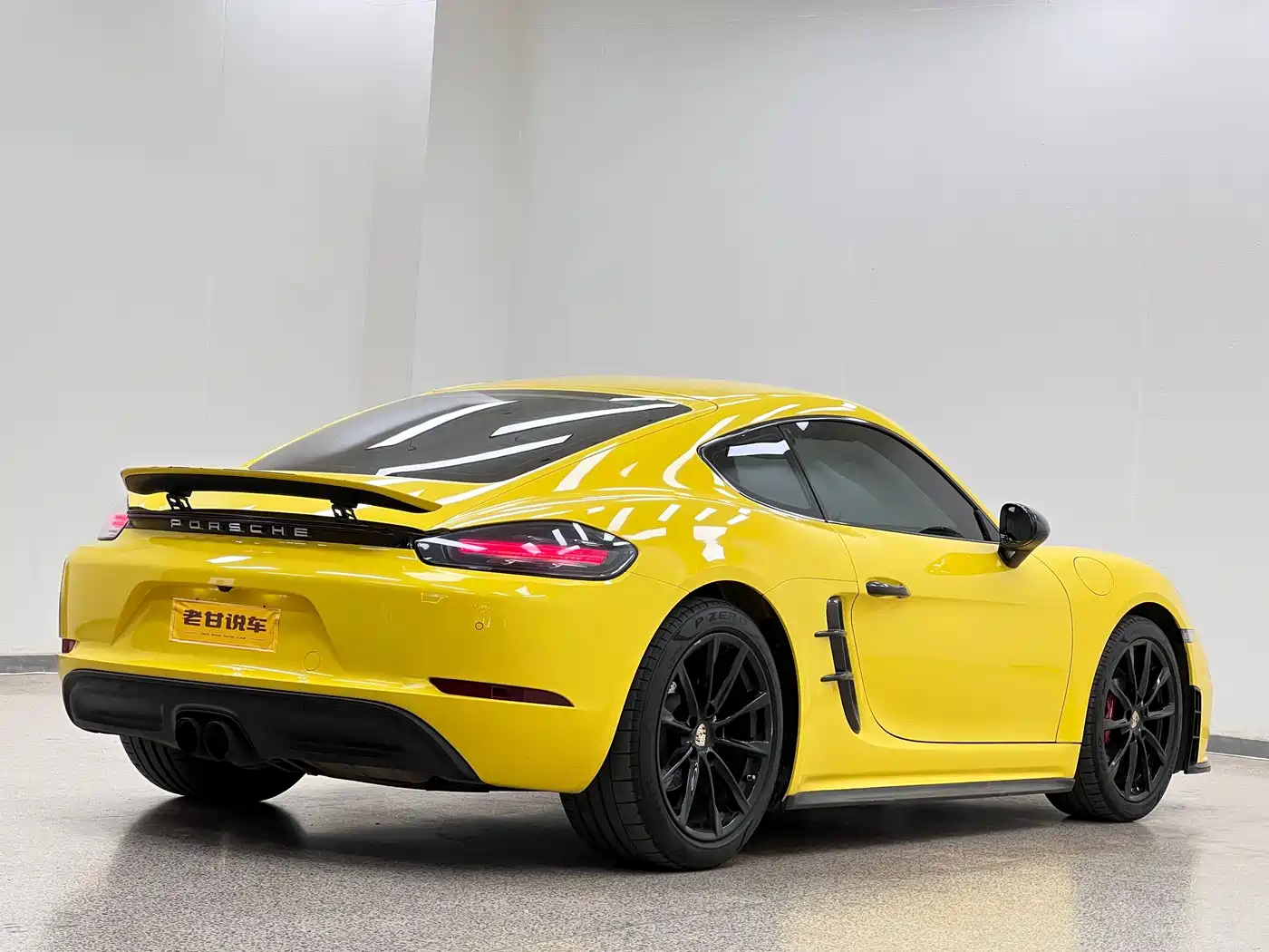 Porsche 718 2016 Cayman 2.0T фото 7