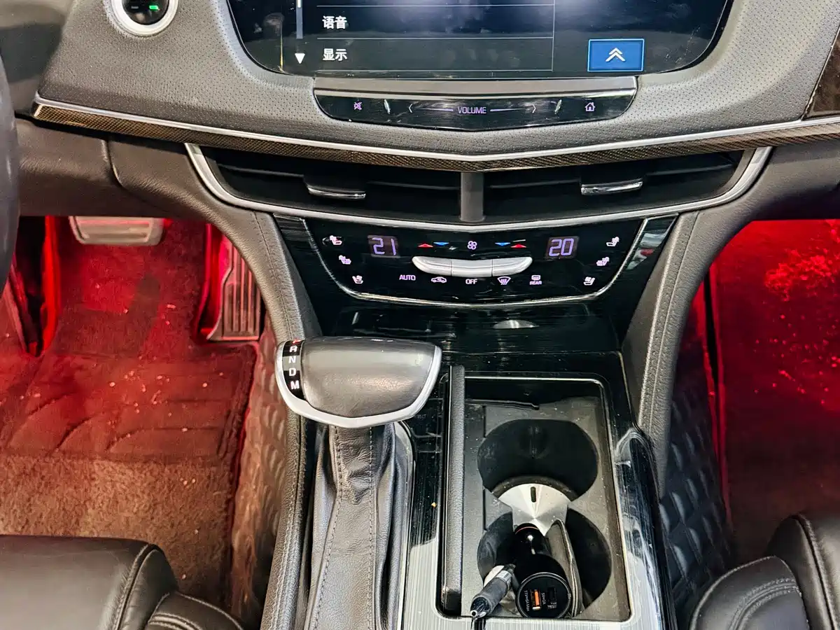 Cadillac CT6 2016 40T Luxury фото 10