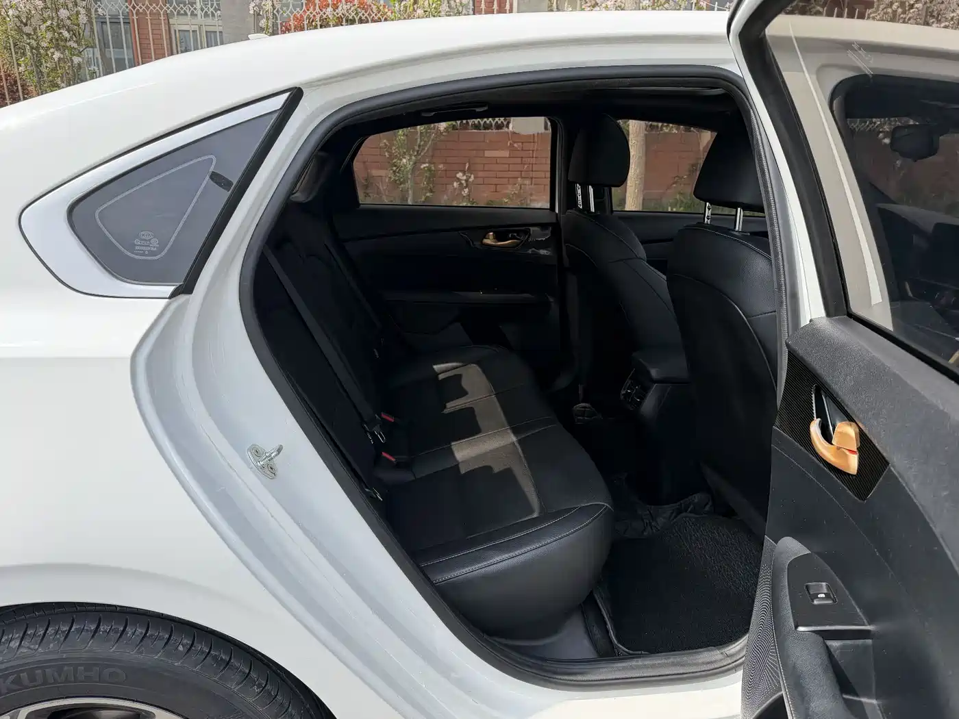 Kia K3 2019 1.5L CVT Smart Connect Edition фото 10