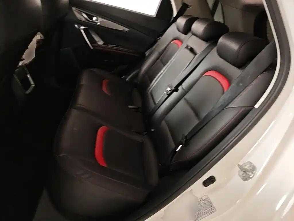 Photo 17 - Changan CS55
