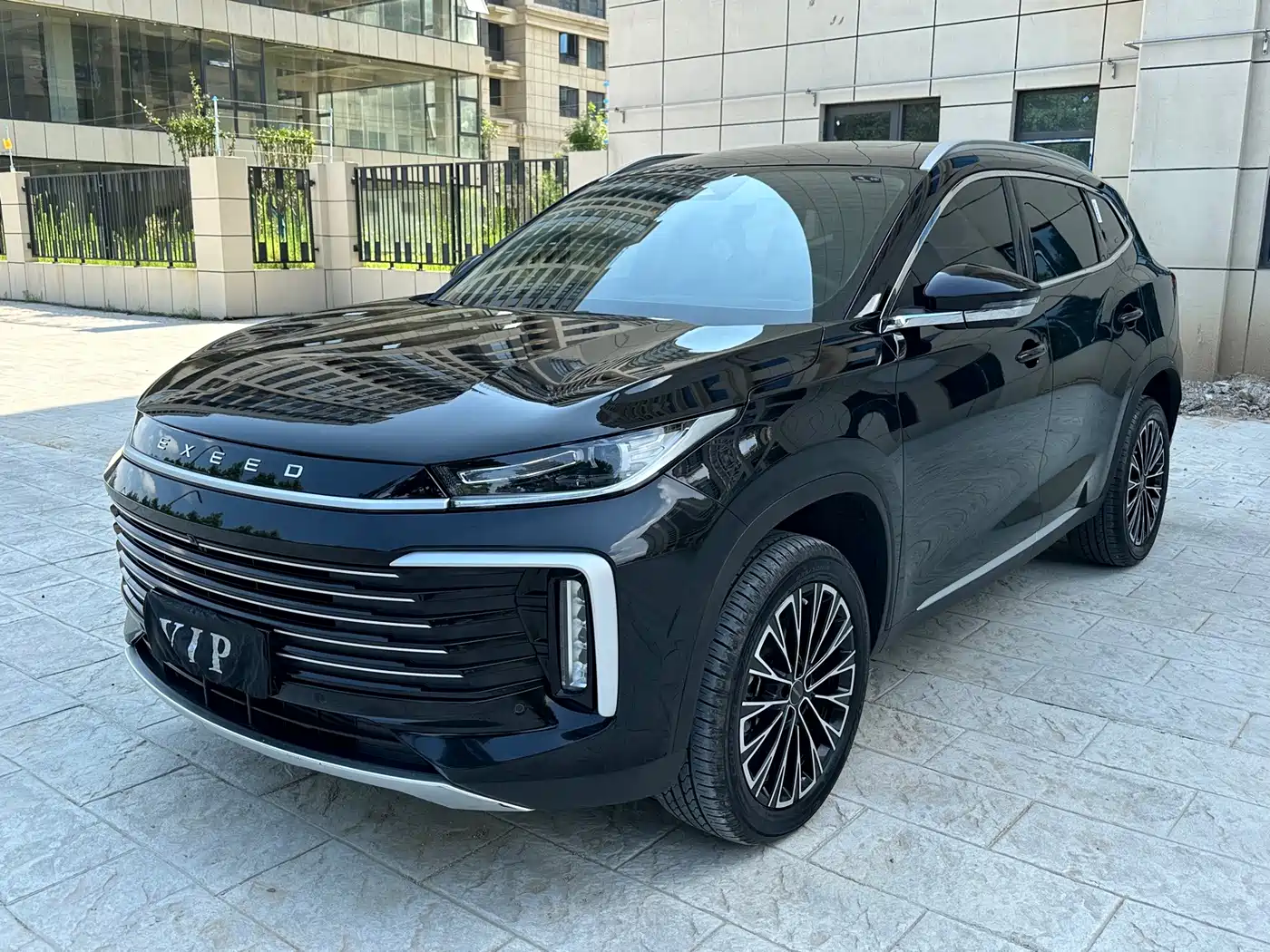 Exeed Lingyun 2025 2025 300T 2WD Starlight Edition