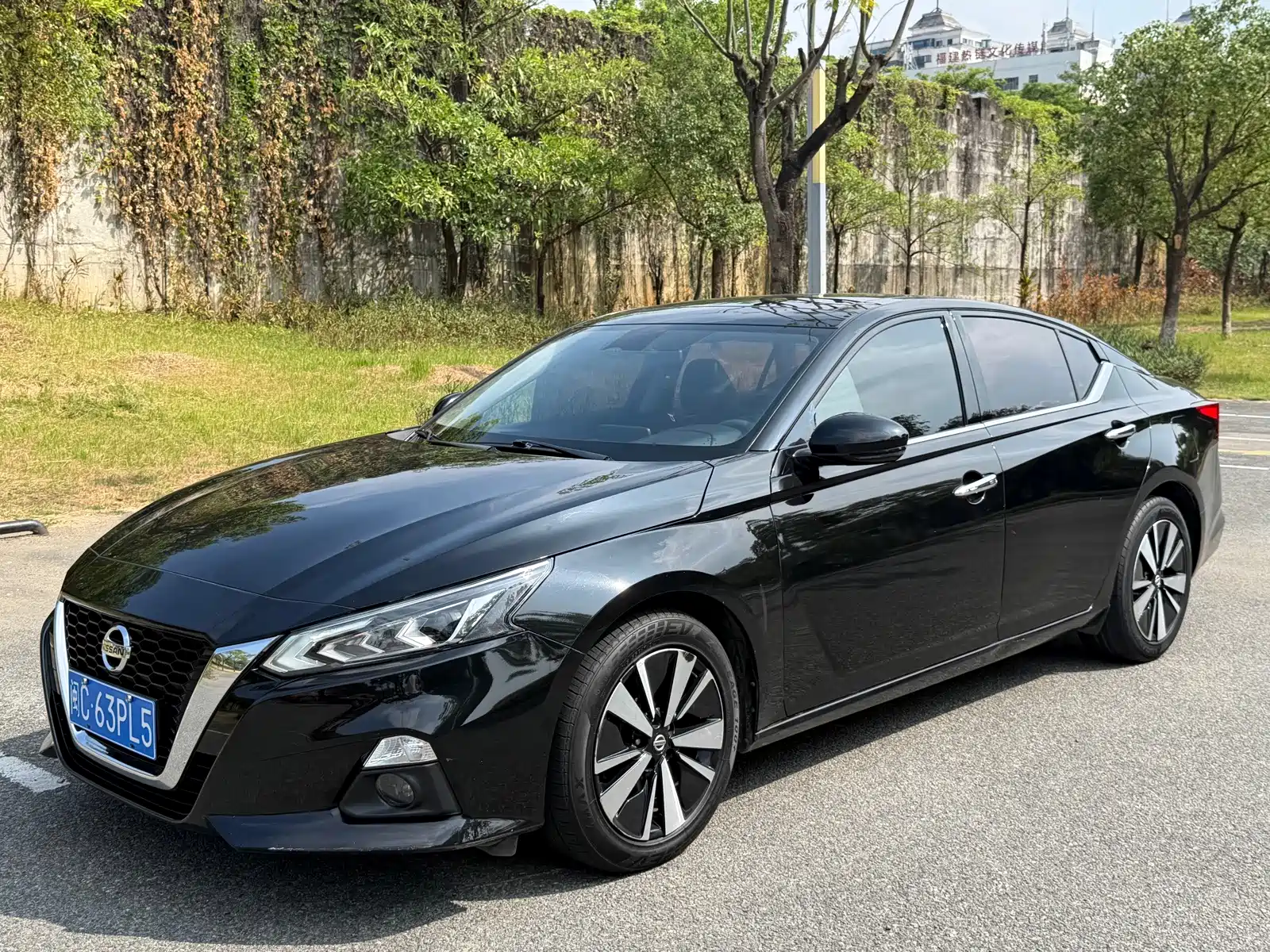 Photo 2 - Nissan Teana