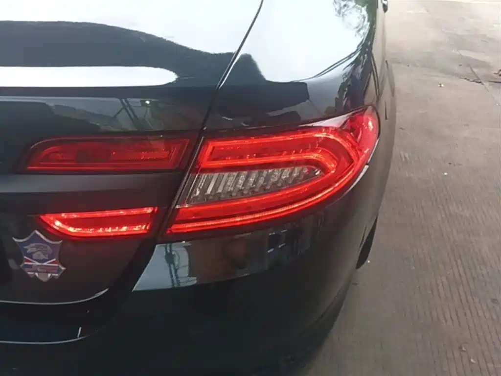 Jaguar XF 2014 2014 XF 2.0T Elegance Edition