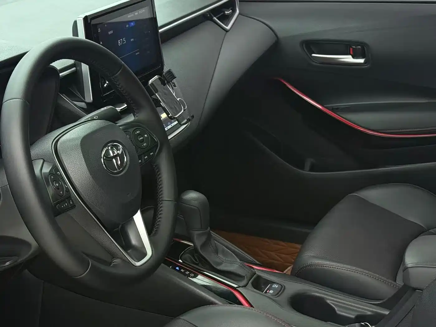 Toyota Levin 2021 185T CVT Sport Edition фото 12
