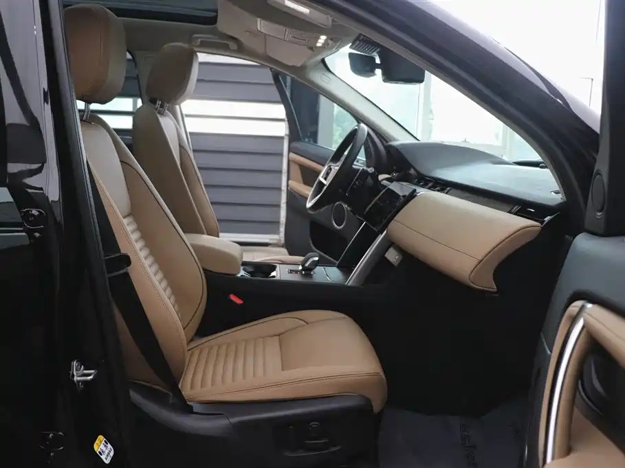 Land Rover Discovery Sport 2024 Performance Technology Edition фото 23