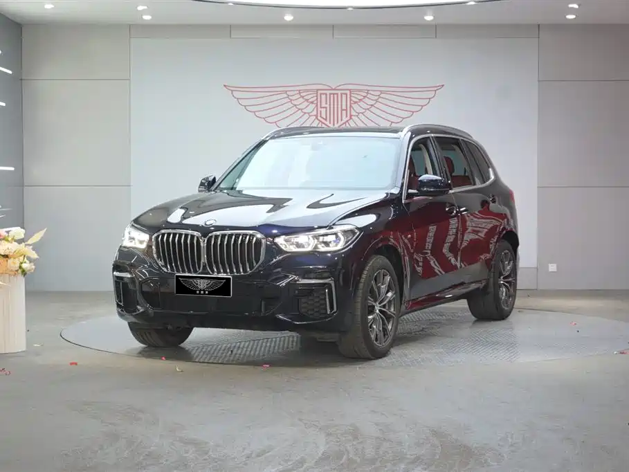 BMW X5 2022 xDrive 30Li Premium M Sport Package