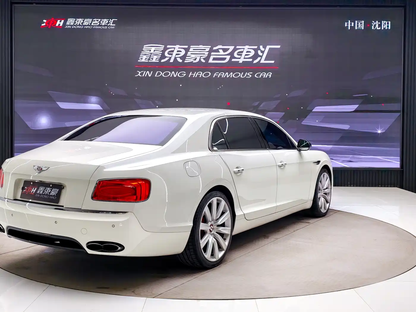 Bentley Flying Spur 2017 4.0T V8 S Standard фото 6