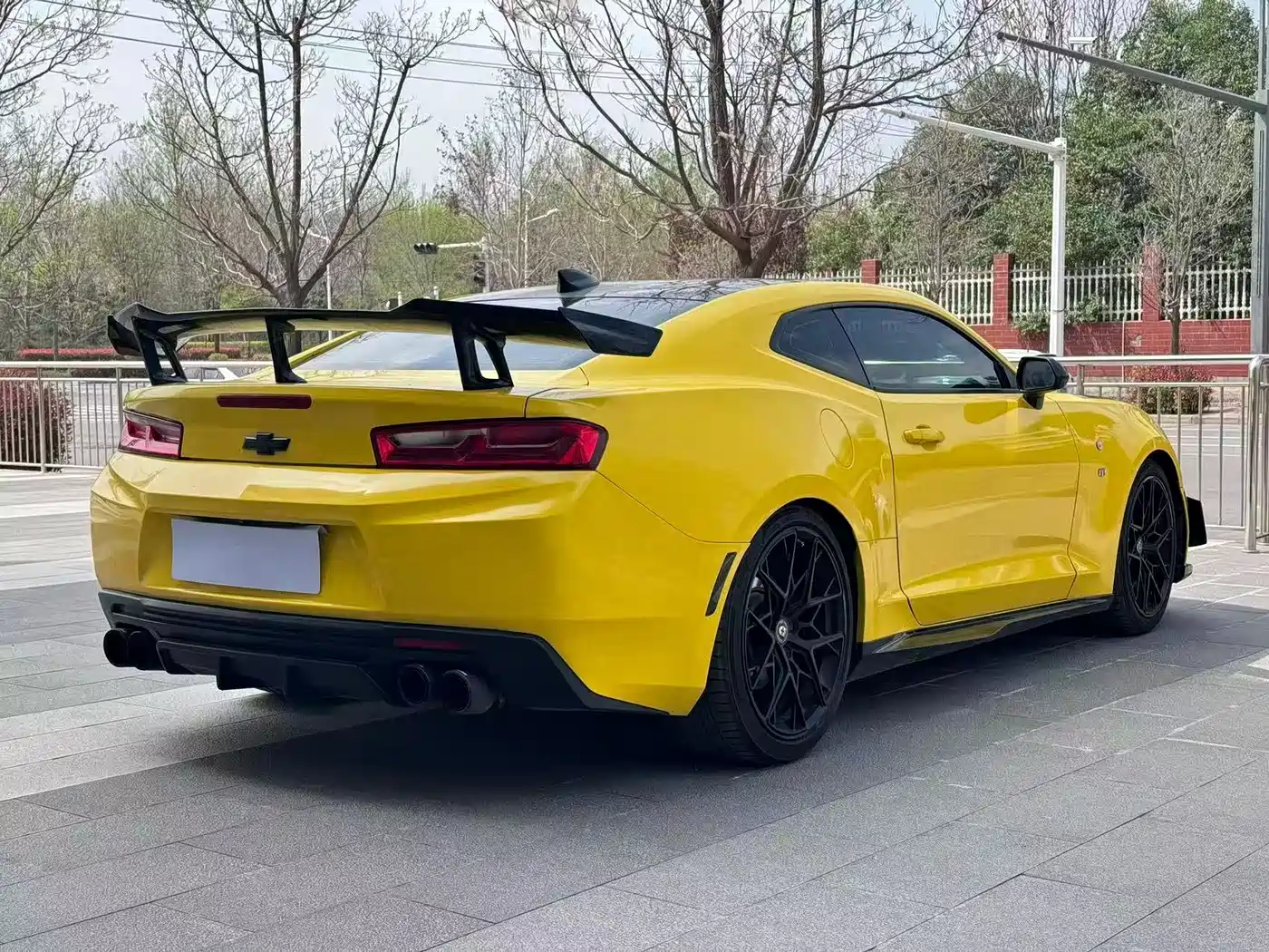 Chevrolet Camaro 2017 2.0T RS фото 9