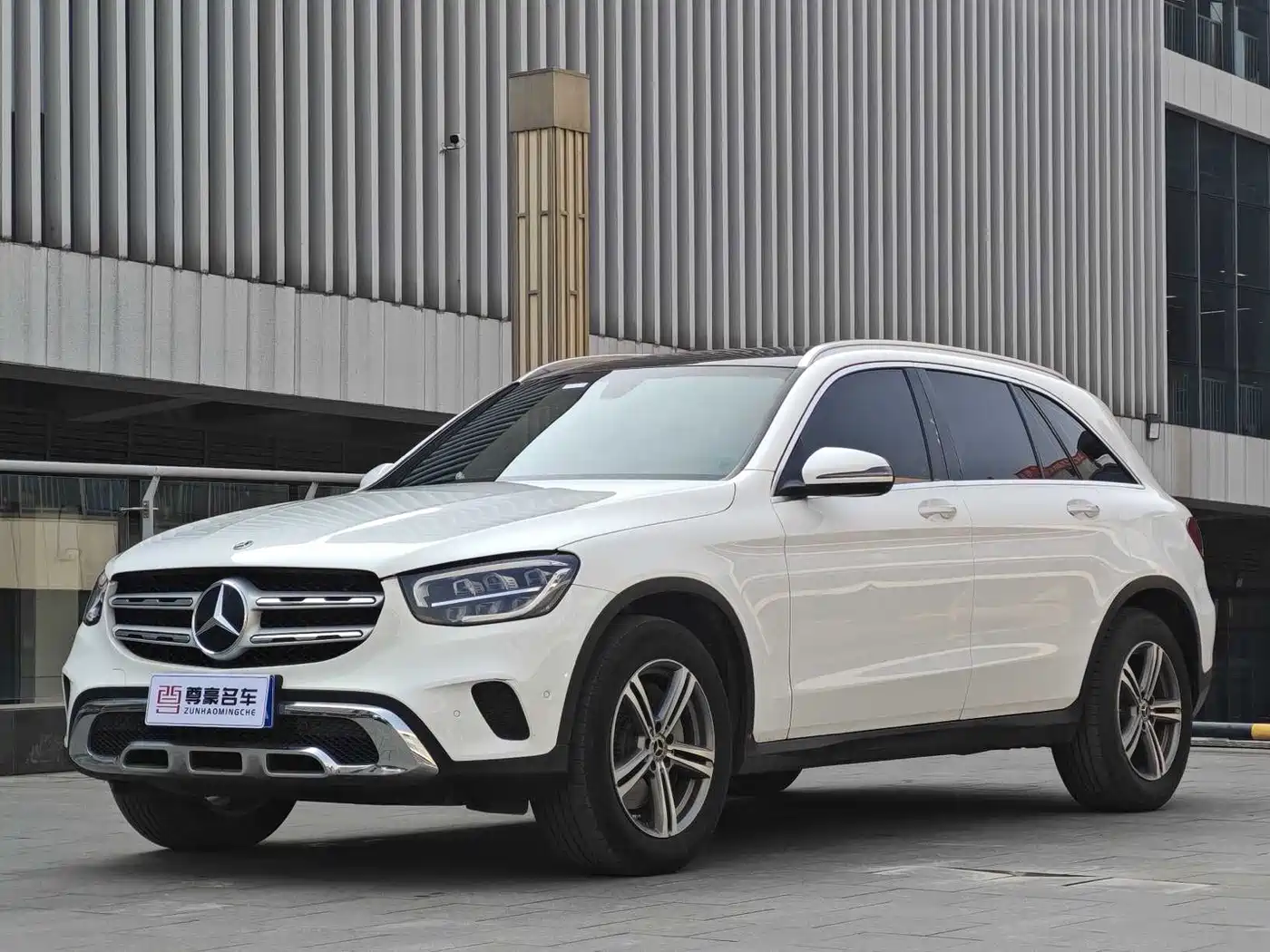 MERCEDES-BENZ GLC