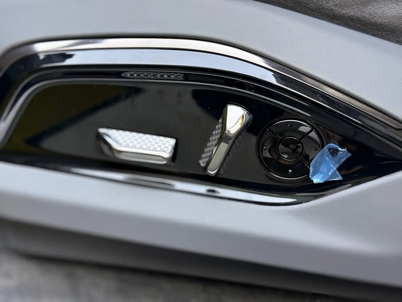 Lotus Cars ELETRE 2025 600 Luxury фото 28