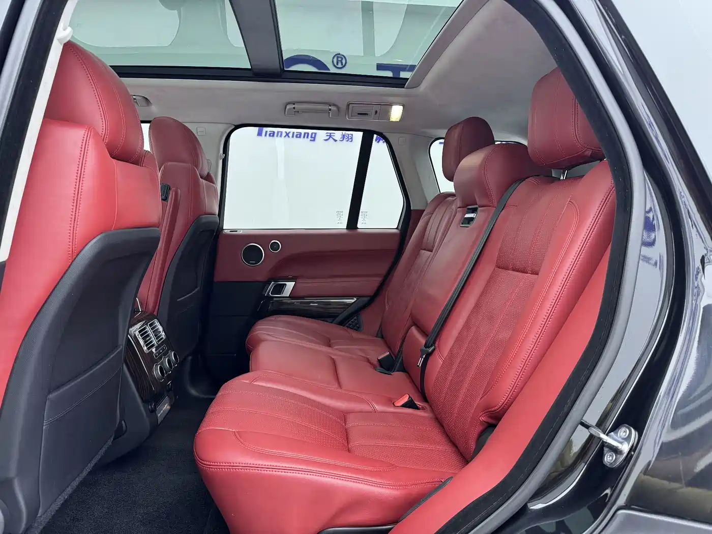Land Rover Range Rover 2017 3.0 SC V6 Golden Age Edition фото 12