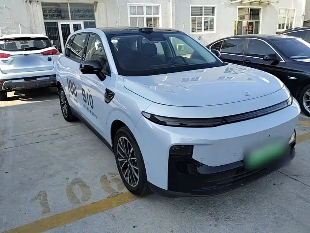 2026 Leapmotor B10