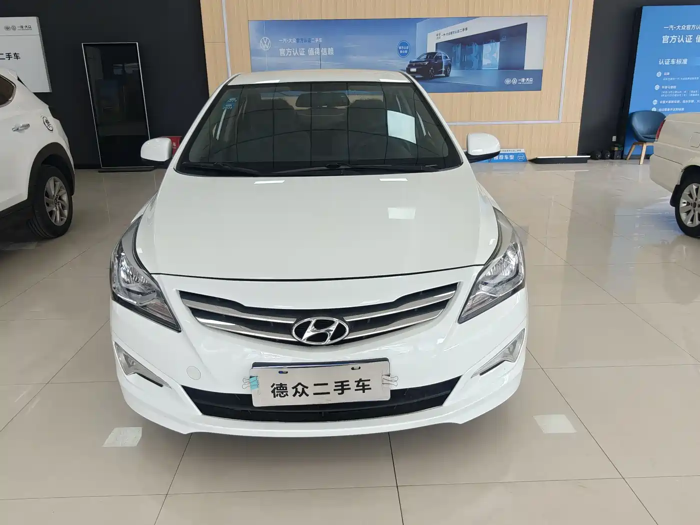 HYUNDAI RENA