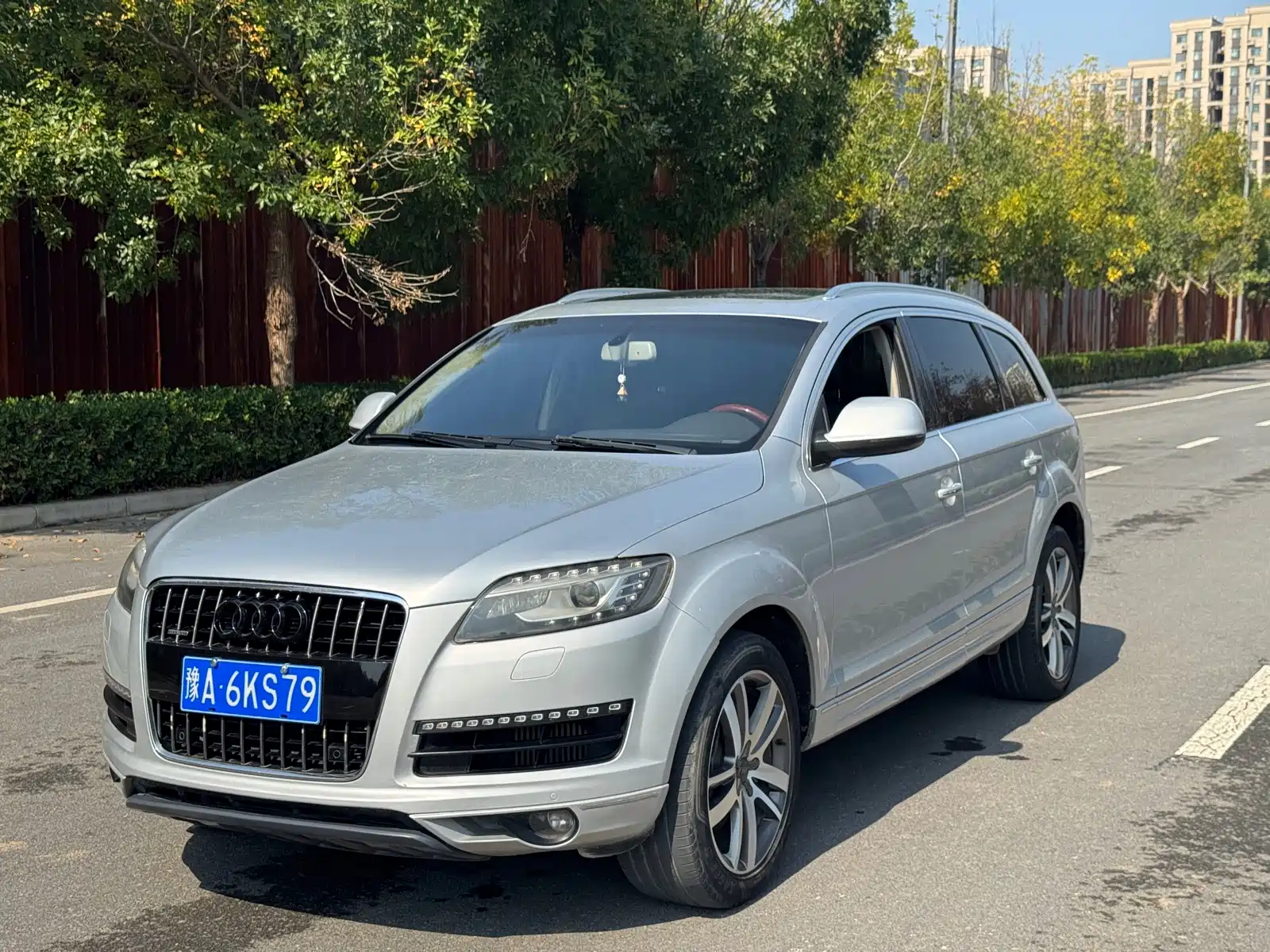 Photo 1 - Audi Q7