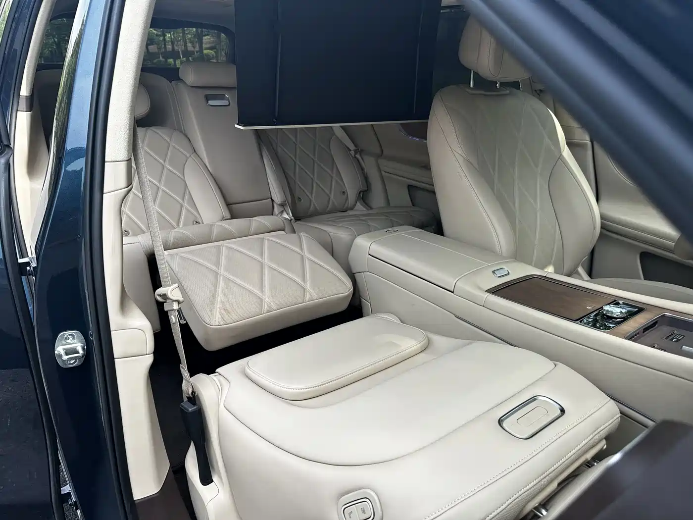 AITO Wenjie AITO M9 2026 2025 Extended Range Ultra 52kWh 5-Seater