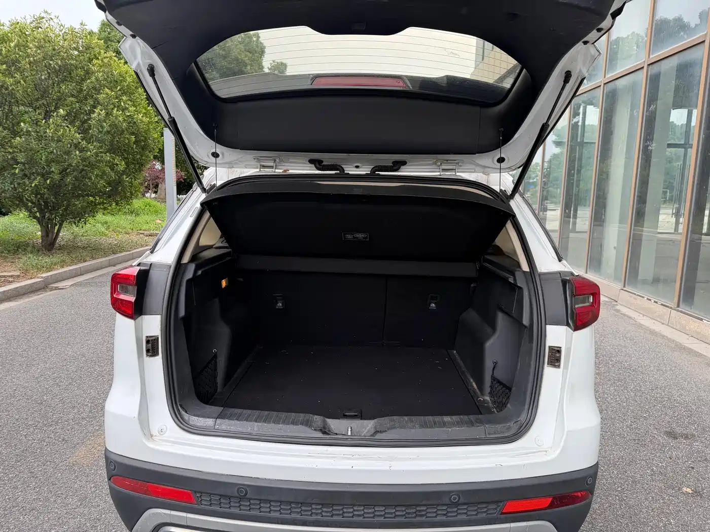 FAW Senya R9 2018 2018 1.2T Automatic Prestige Smart Delight
