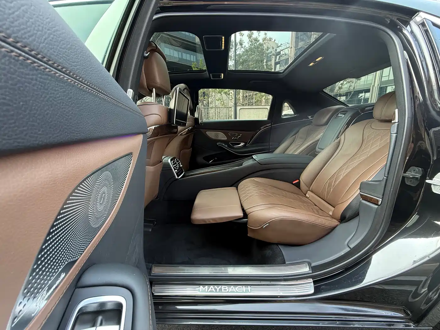 Mercedes-Benz Maybach S-Class 2015 S 500 4MATIC фото 22