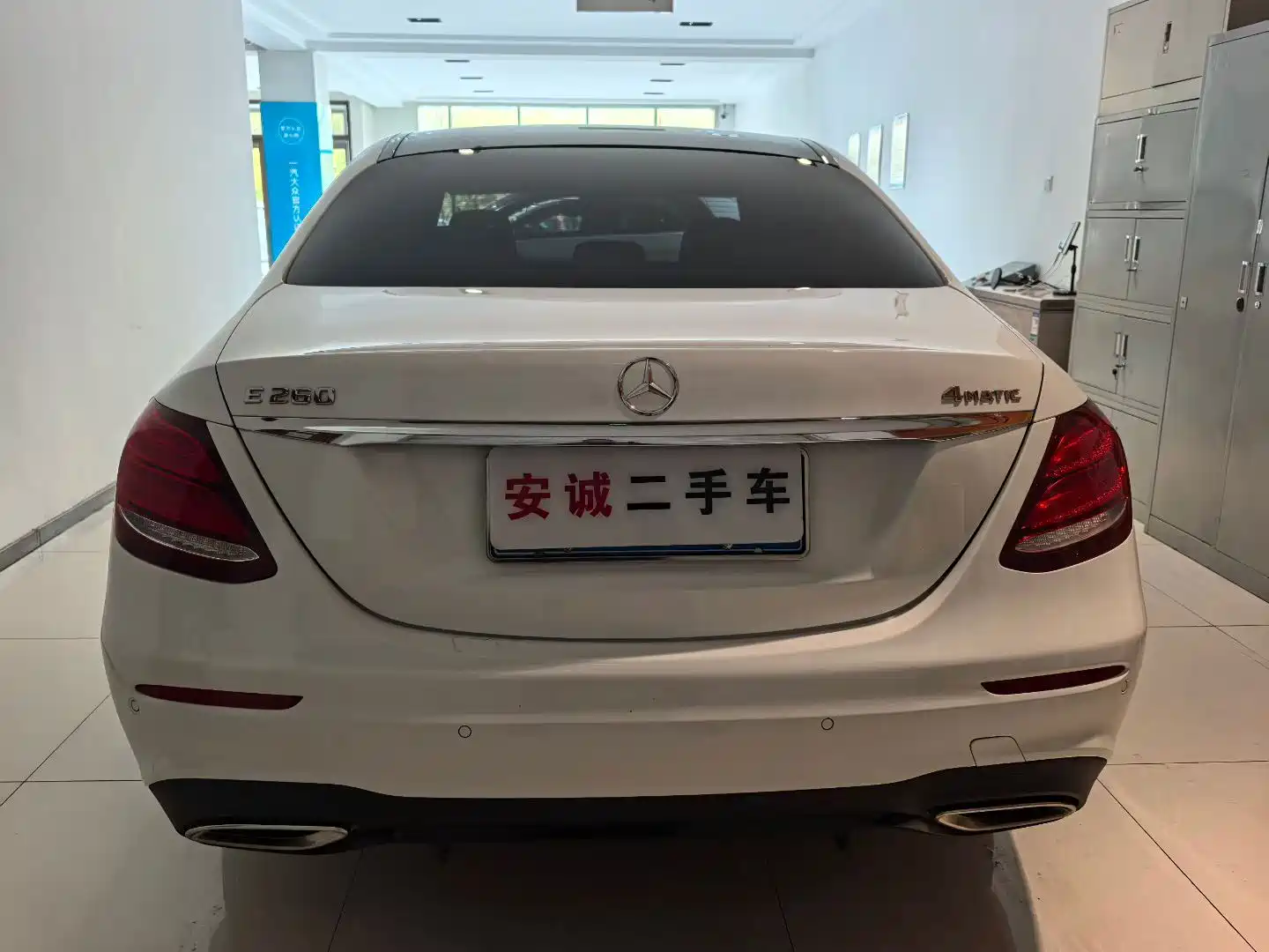 Фото 6 - Mercedes-Benz E-Class (Import)