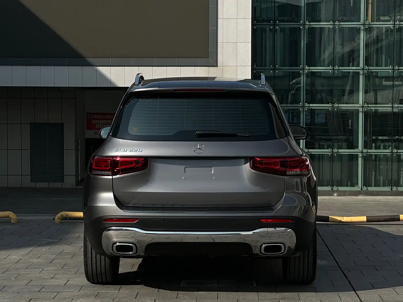 Mercedes-Benz GLB 2023 GLB 220 Dynamic фото 4