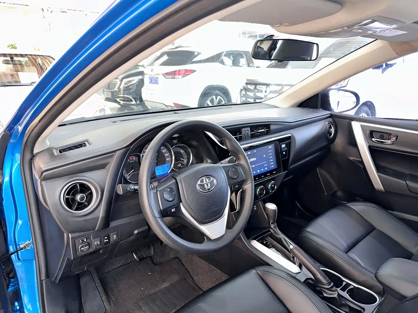 Toyota Levin 2017 Facelift 185T CVT Elite (China V) фото 7