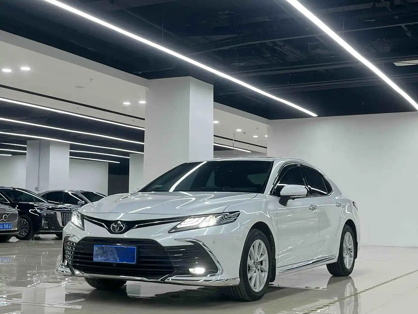 Toyota Camry 2023 2.0G Luxury Edition