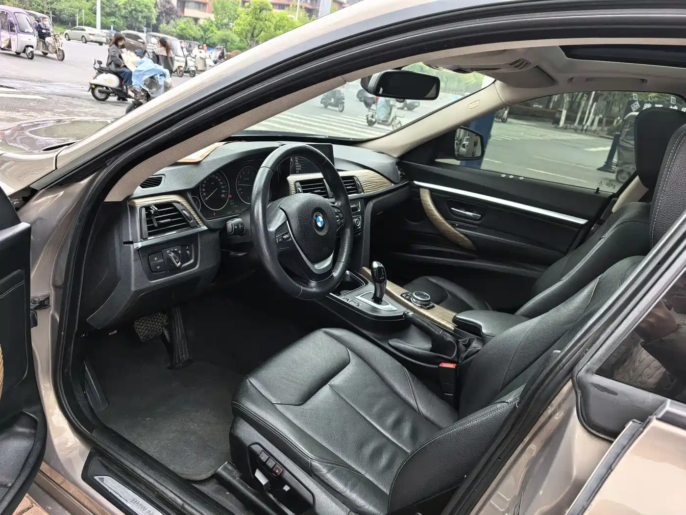 BMW 3 Series GT 2013 320i Style Design Package фото 4