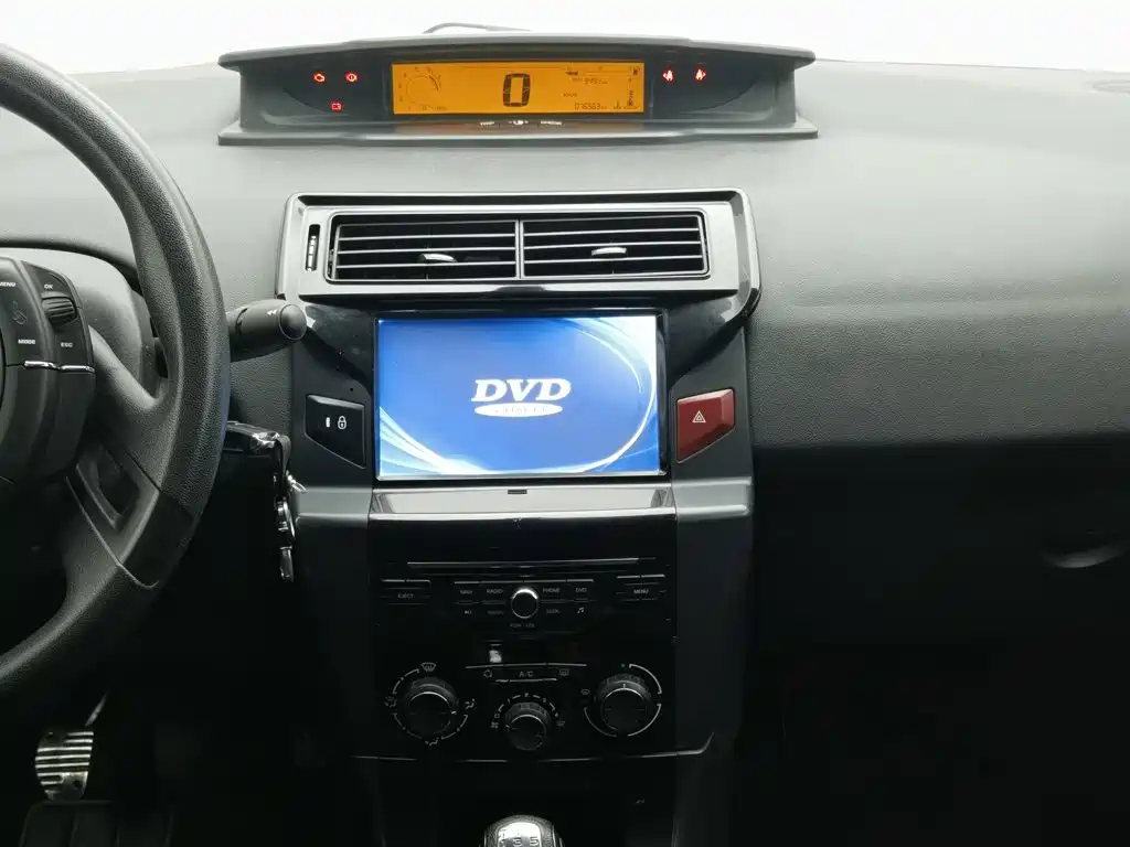 Citroën C-Quatre 2014 2013 Model Sedan 2.0L Manual Comfort Style