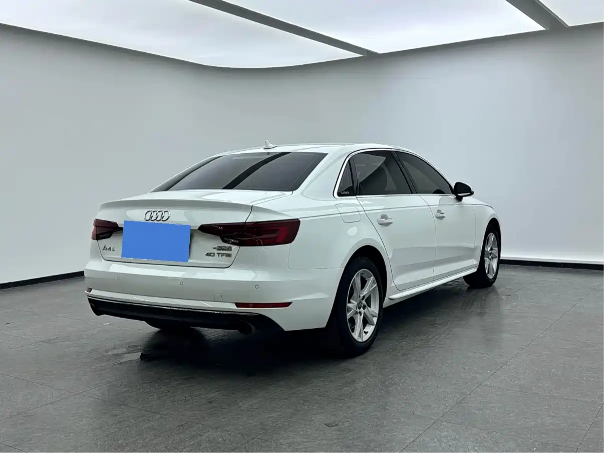 Audi A4L 2018 30th Anniversary 40 TFSI Progressive фото 4