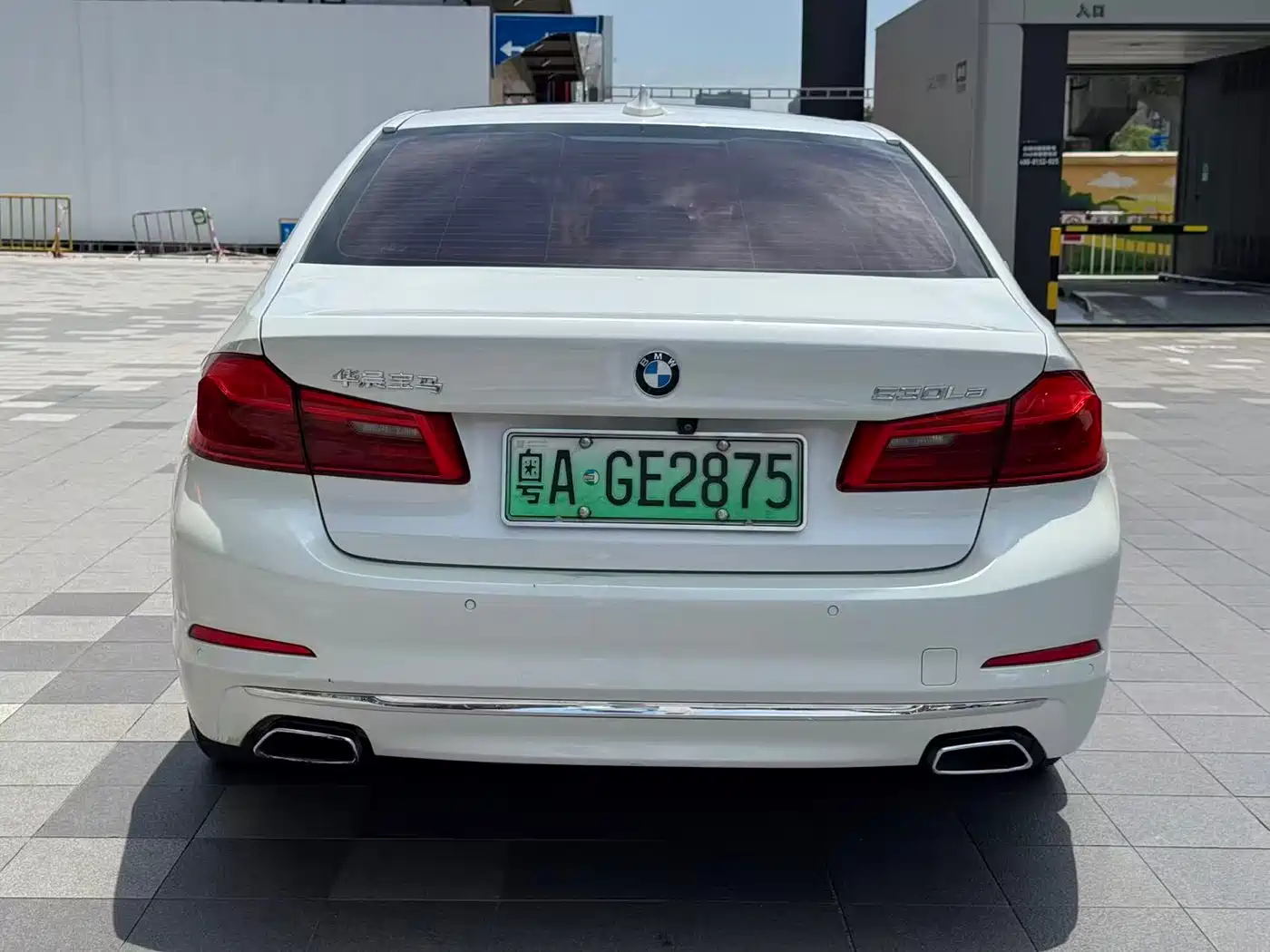 BMW 5 Series New Energy 2019 530Le Luxury Package фото 7