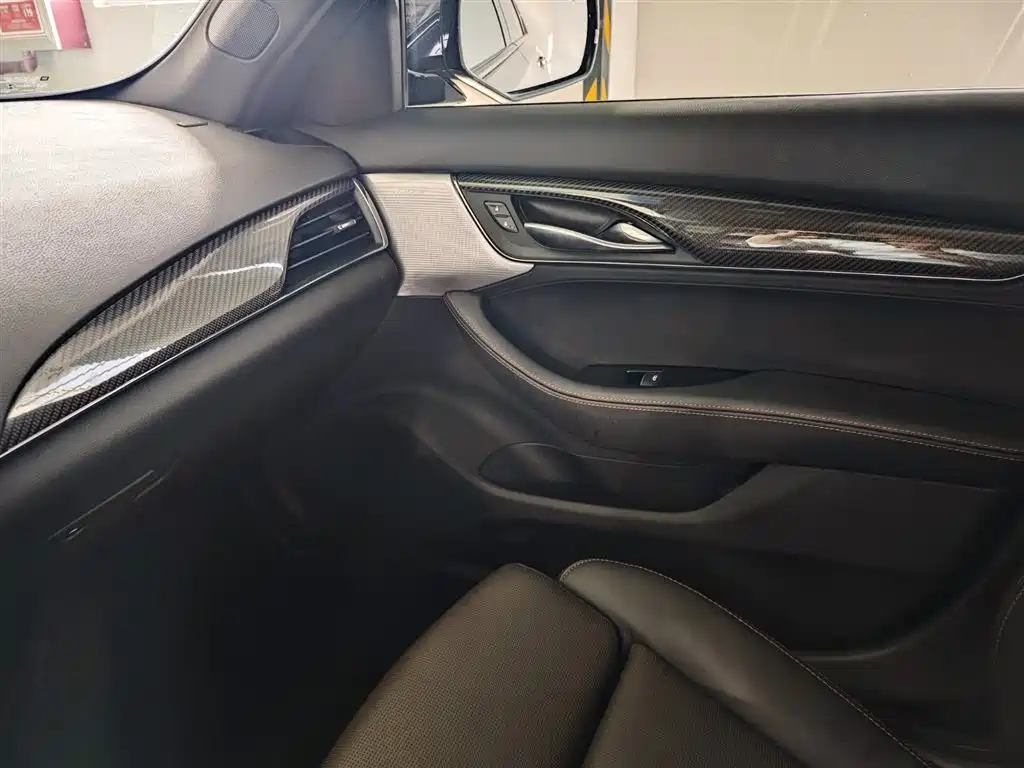 Cadillac CT5 2023 28T Platinum Style фото 15