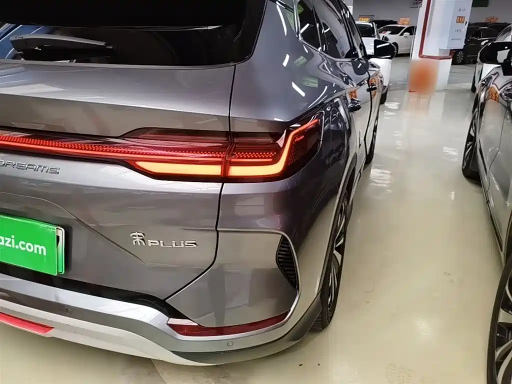 BYD Song PLUS PHEV 2023 Champion Edition DM-i 110KM Flagship фото 8