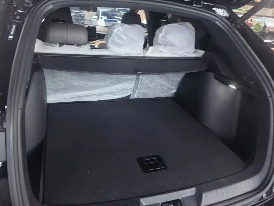 BYD Song PLUS PHEV 2025 2025 DM-i Smart Drive Edition 112KM Noble
