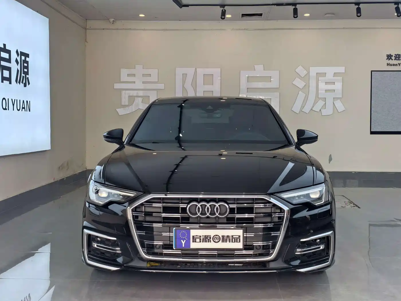 Фото 2 - Audi A6L