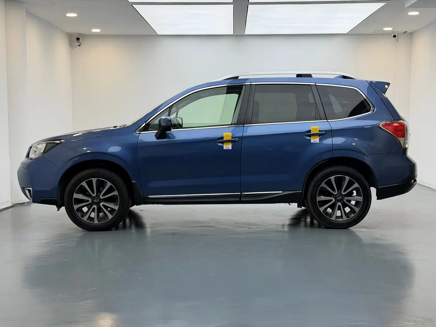 Subaru Forester 2016 2.0i Fashion Navigation Edition фото 8