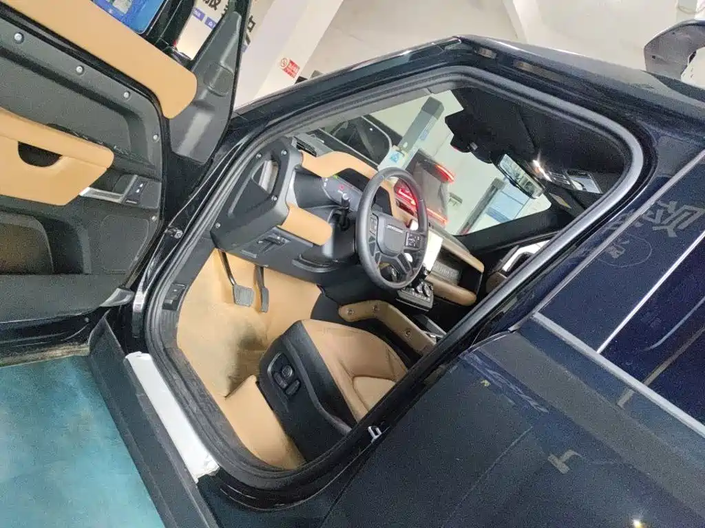 Land Rover Defender 2025 2025 110 3.0T P400 Dark Special Edition