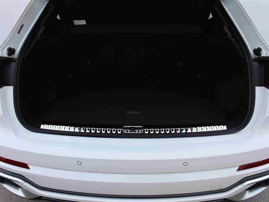Audi Q3 2024 40 TFSI Fashion Sport фото 6
