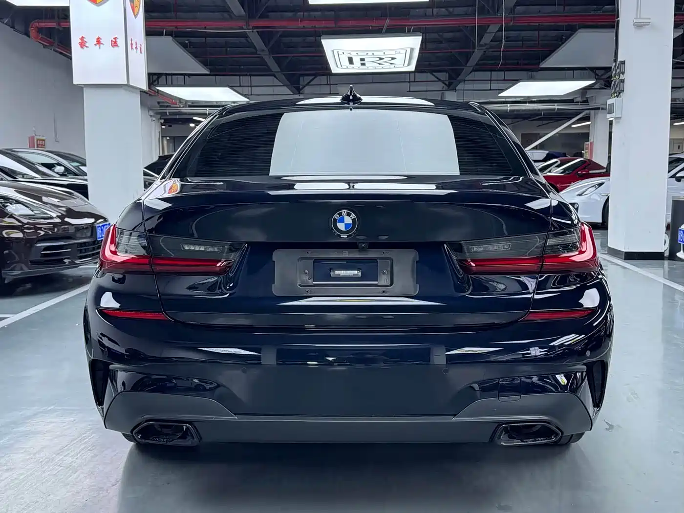 BMW 3 Series 2022 325Li M Sport Shadow Edition фото 17