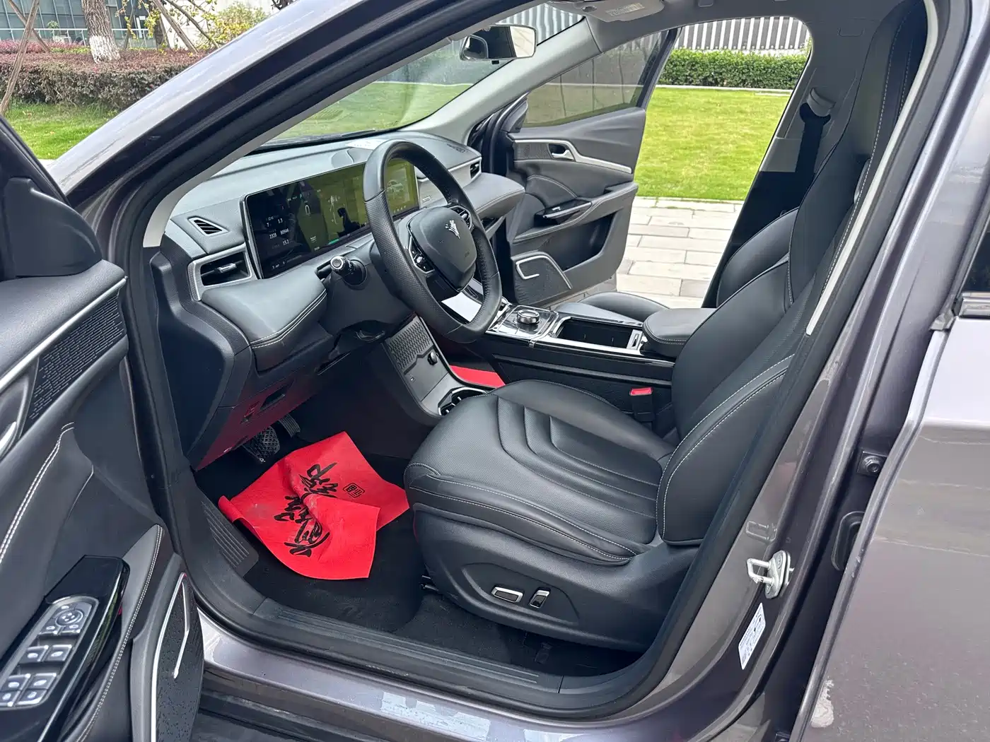 Фото 8 - Nezha Auto Neta U