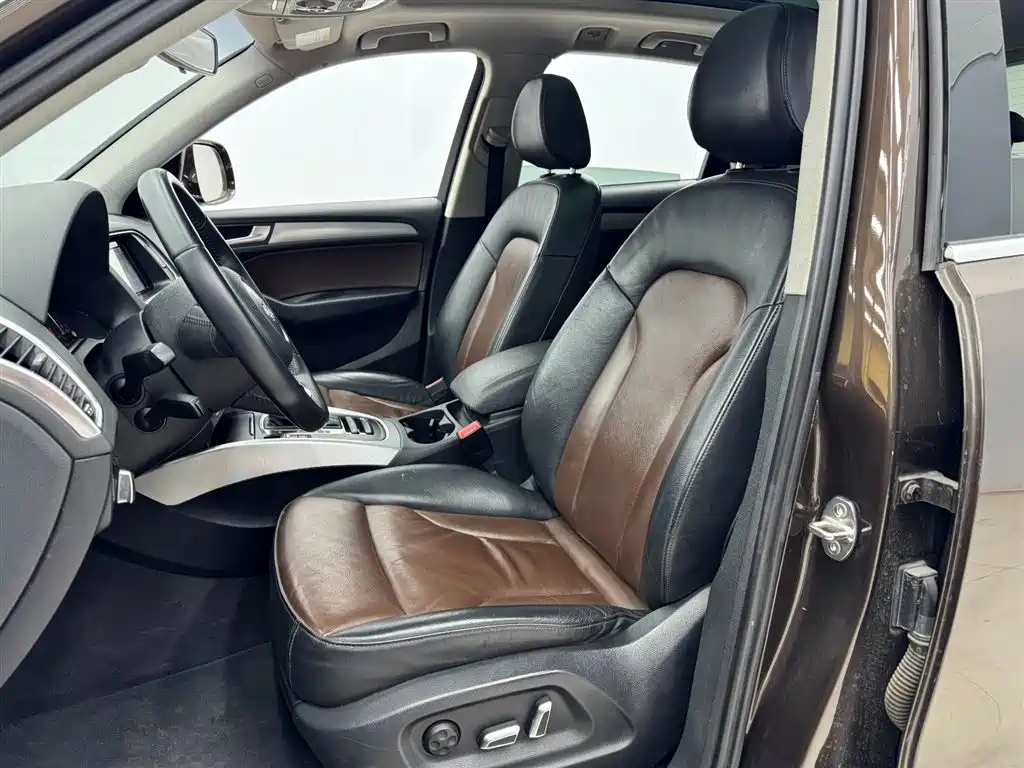 Audi Q5 2016 40 TFSI Technology Model фото 13