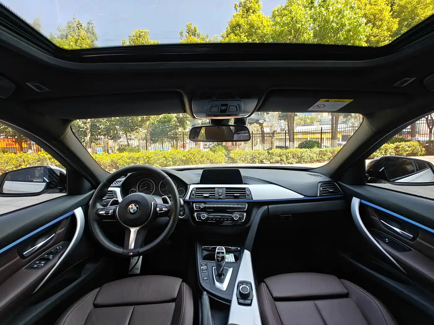 BMW 3 Series 2019 320i M Sport Package фото 9