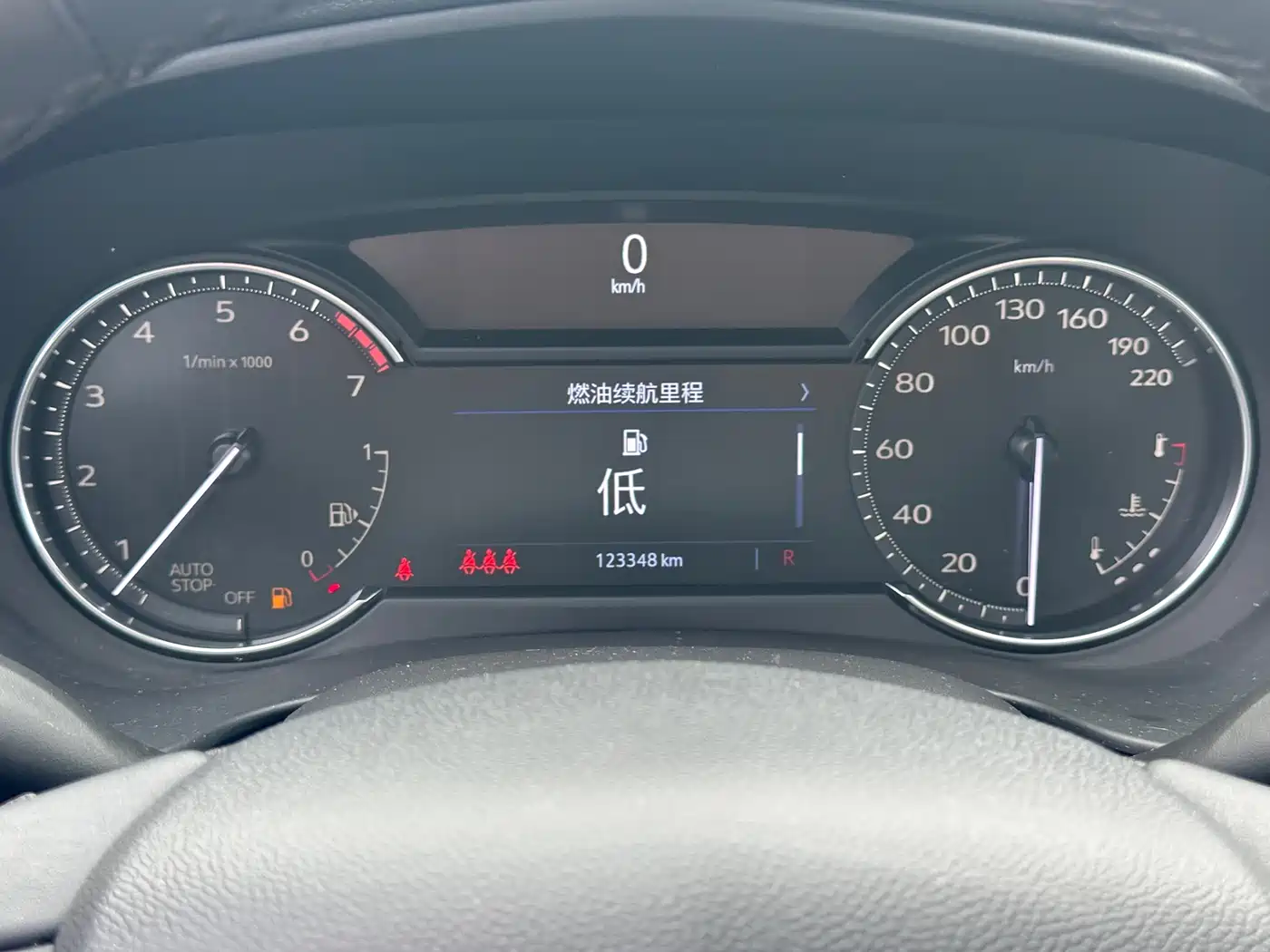 Cadillac XT4 2020 Facelift 28T 2WD Leading фото 18