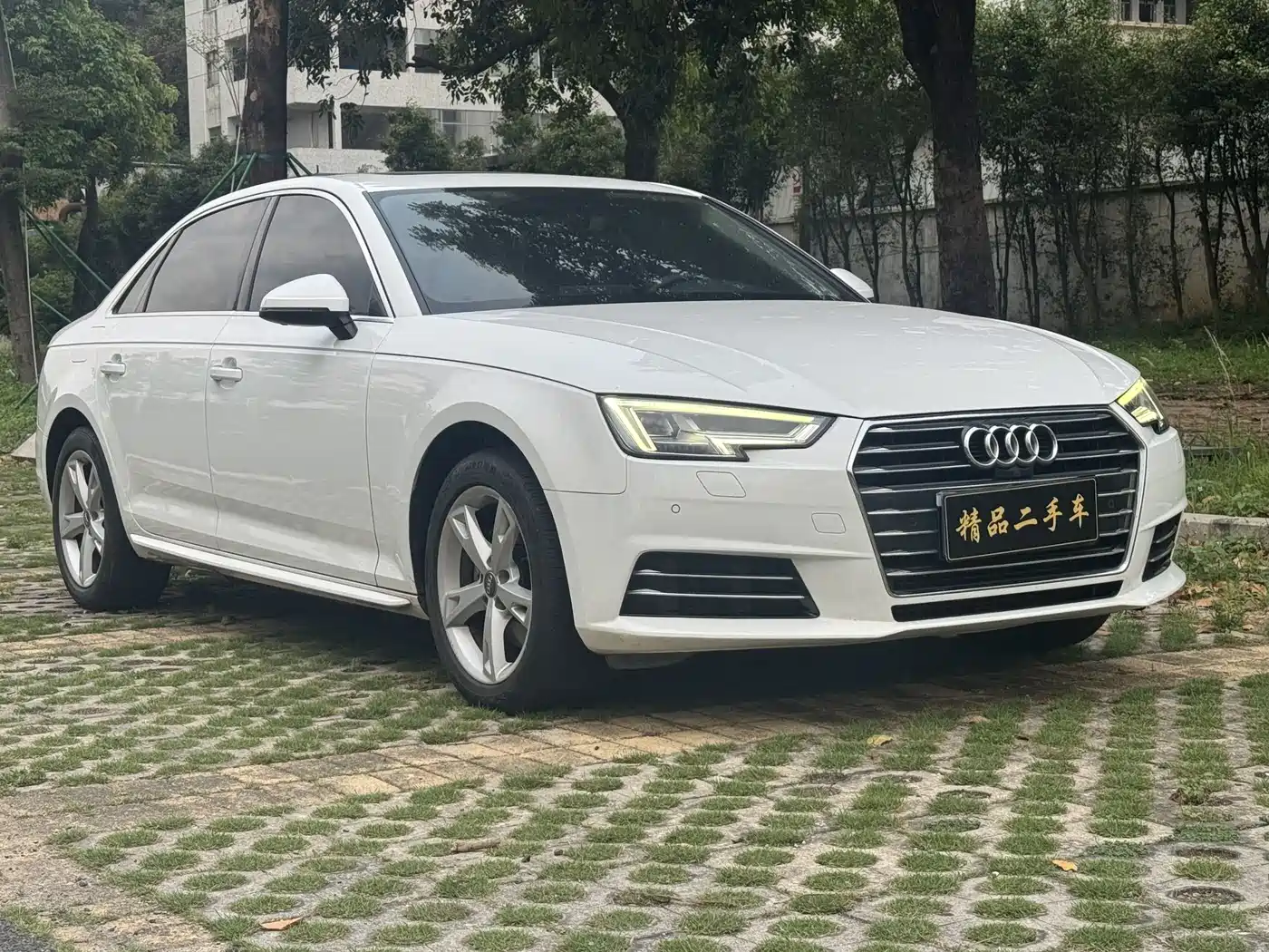 Audi A4L 2017 Plus 40 TFSI Fashion фото 4